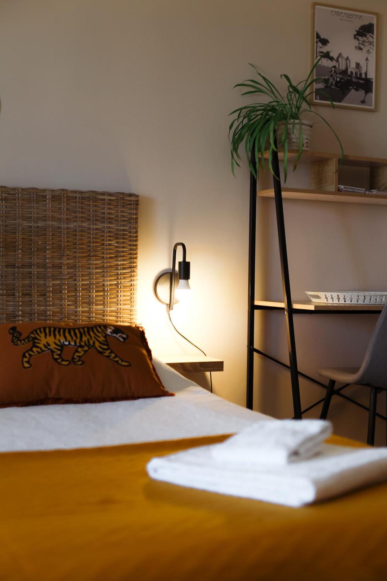 Studio avec parking vue sur la Cité de Carcassonne Extérieur photo